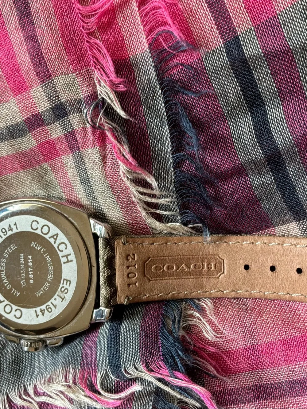 Coach Boyfriend Chronograph Signature Women’s Watch | New Battery 7/15/2026 - Picture 6 of 14